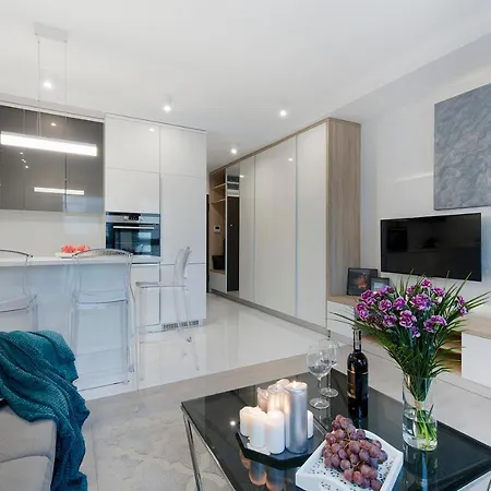 Plac Bankowy Serviced Apartments Apartment